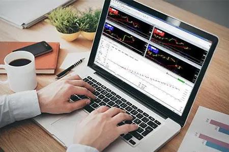 中文版MT5平台下载：探索通用专家顾问模板